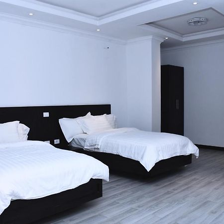 Yellow Apple Hotel Addis Ababa Dış mekan fotoğraf